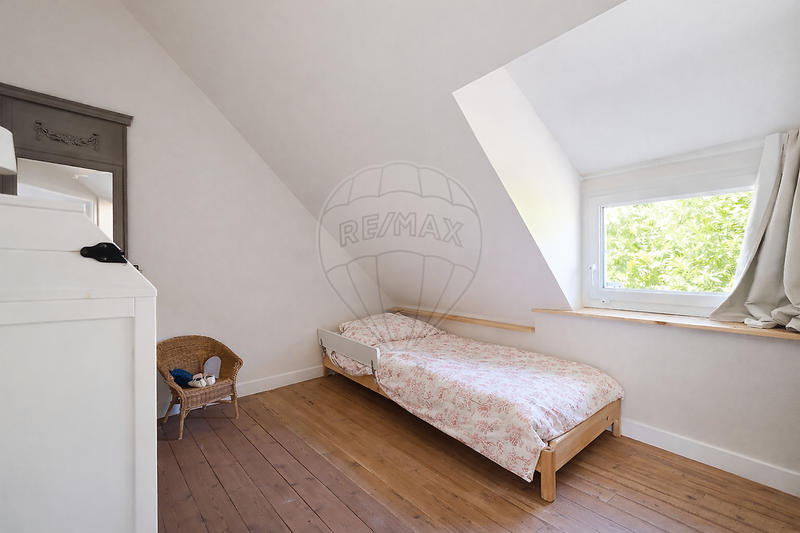 Maison - 80 m² - 5 pièces