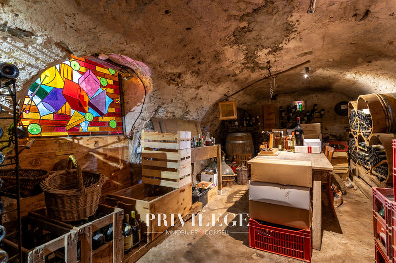 Propriété - 304 m² - 6 pièces