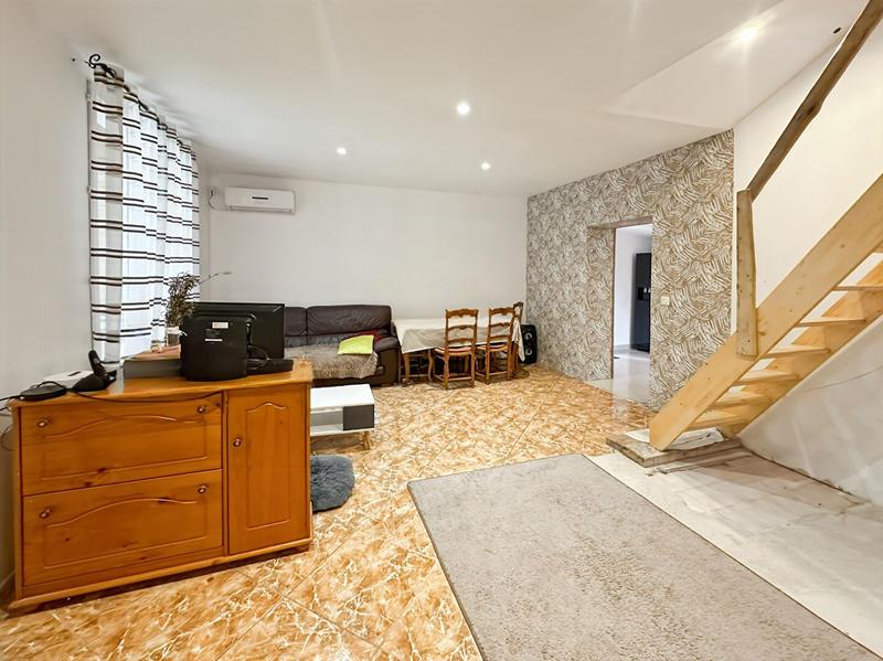 Maison - 96 m² - 5 pièces