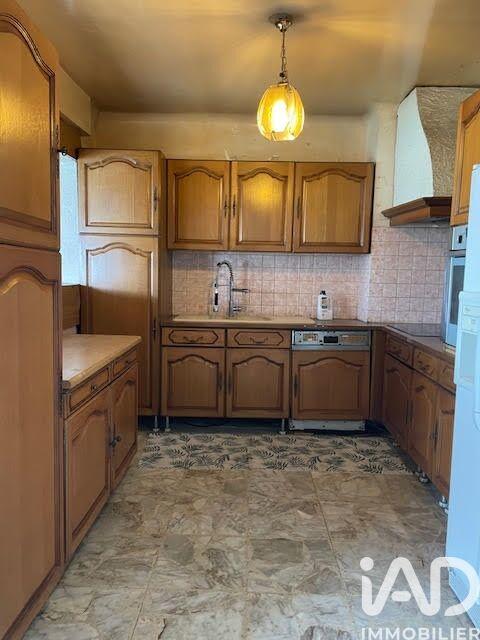 Maison - 187 m² - 7 pièces