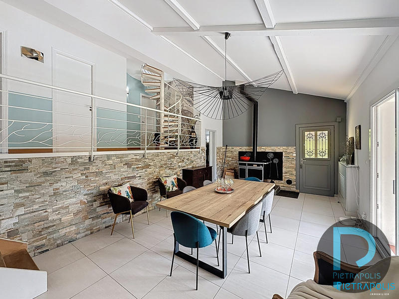 Villa - 183 m² - 5 pièces