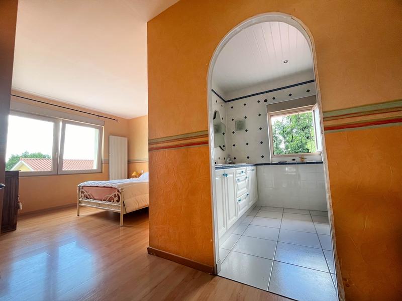 Maison - 190 m² - 4 pièces