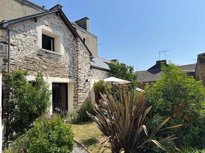 Maison - 102 m² - 5 pièces