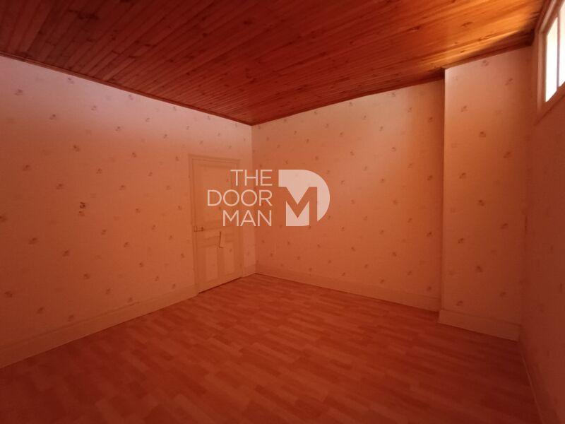 Maison - 244 m² - 6 pièces