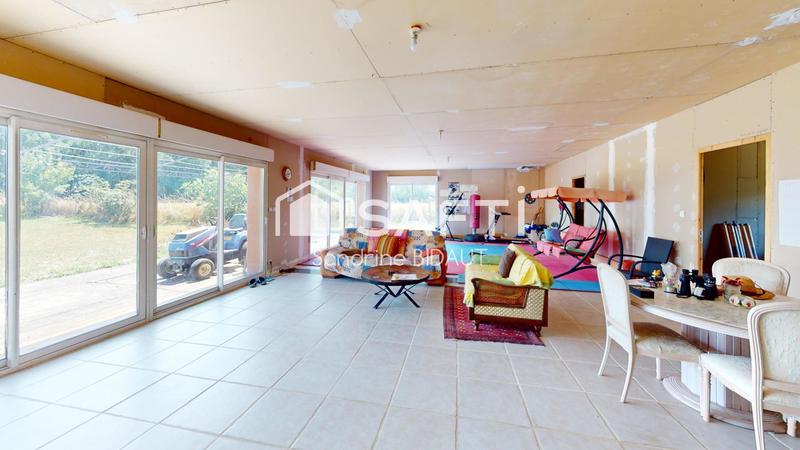 Maison - 282 m² - 8 pièces