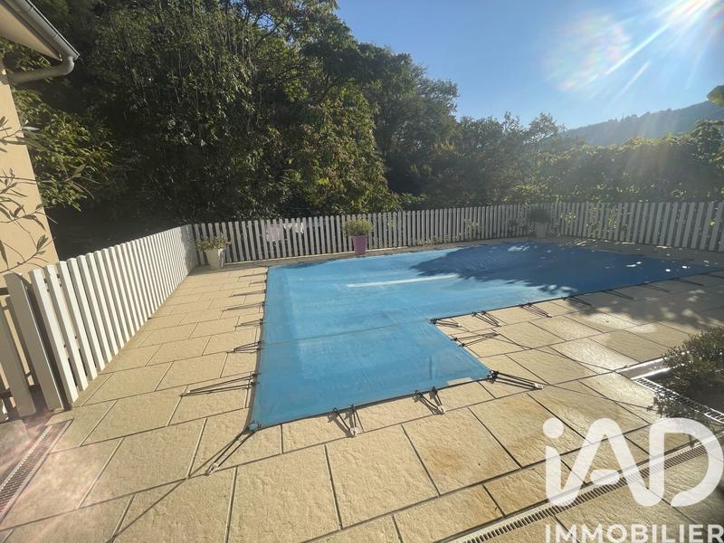 Maison - 135 m² - 6 pièces