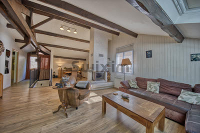 Maison - 250 m² - 10 pièces