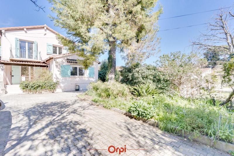 Appartement - 85 m² - 4 pièces