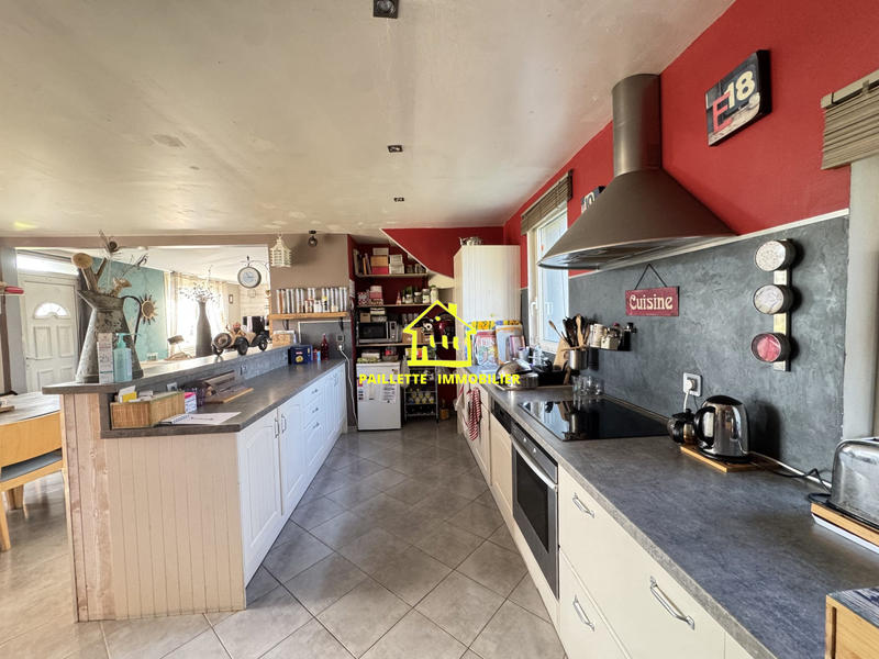 Maison - 135 m² - 6 pièces