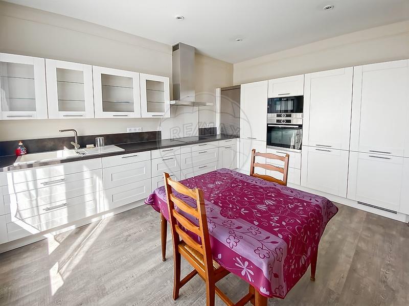 Maison - 147 m² - 6 pièces