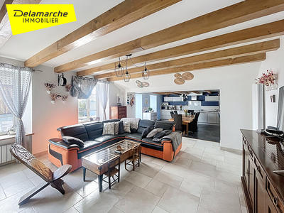 Maison - 233 m² - 7 pièces