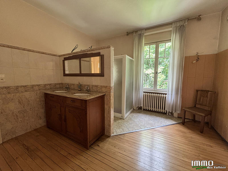 Maison - 142 m² - 7 pièces