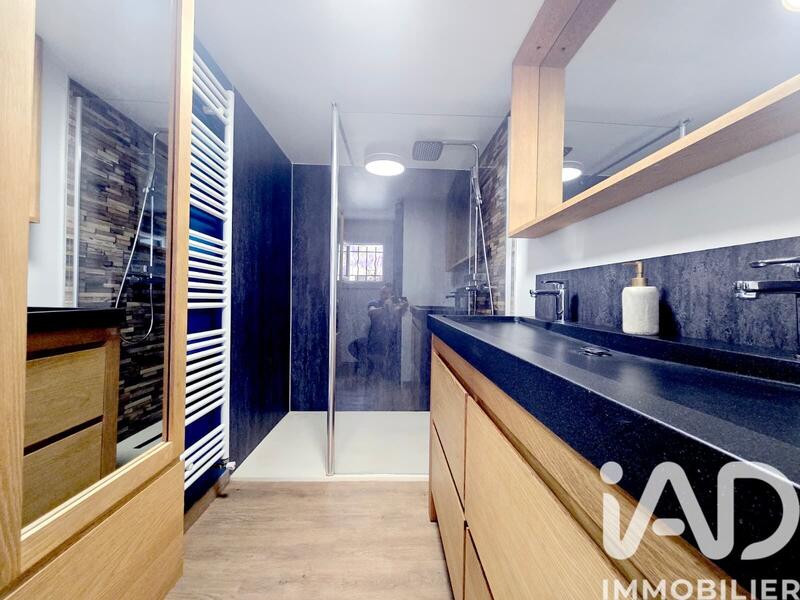 Maison - 104 m² - 5 pièces