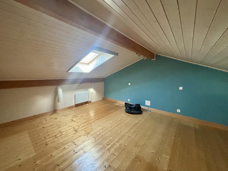 Maison traditionnelle - 264 m² - 8 pièces