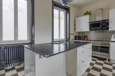 Maison - 207 m² - 9 pièces