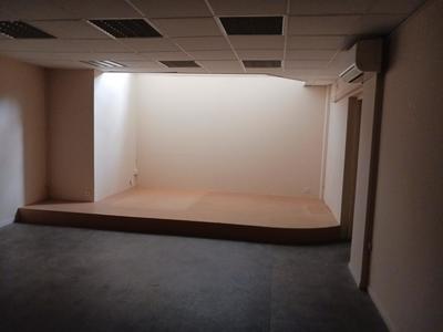 Local commercial - 135 m² - 3 pièces