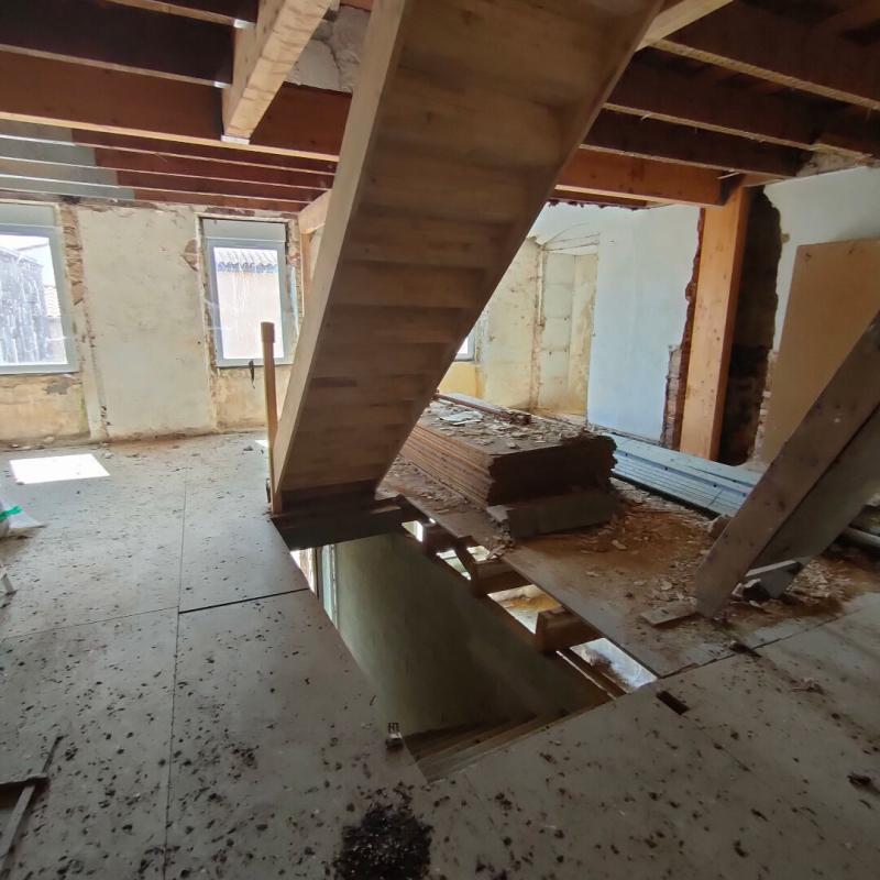 Maison - 120 m² - 3 pièces