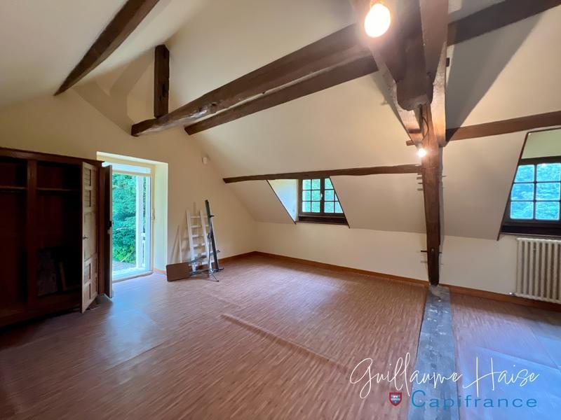 Propriété - 248 m² - 6 pièces