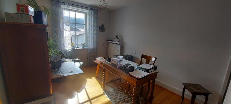 Maison traditionnelle - 162 m² - 9 pièces