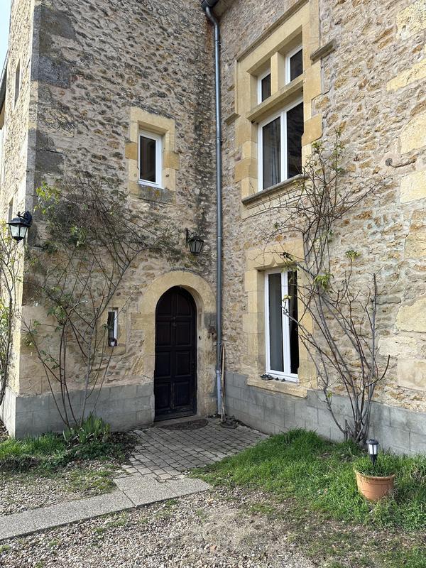 Propriété - 540 m² - 17 pièces