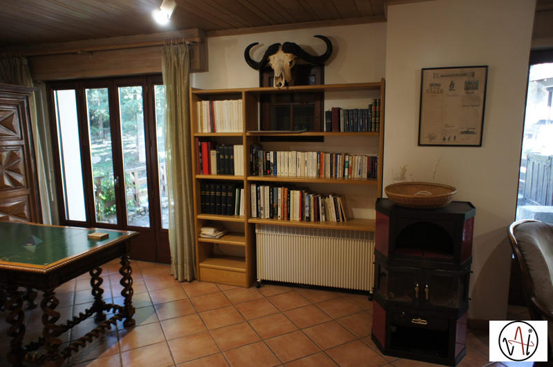 Maison ancienne - 292 m² - 7 pièces