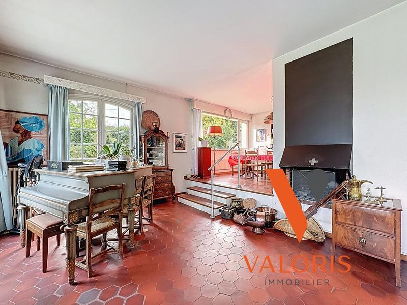 Maison - 197 m² - 9 pièces