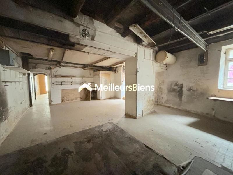 Local commercial - 90 m² - 4 pièces