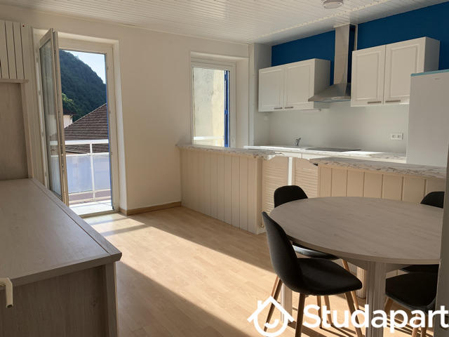 Appartement - 80 m² - 3 pièces