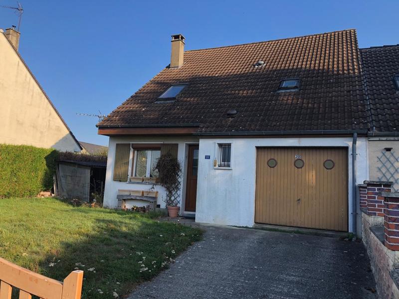 Maison - 90 m² - 5 pièces