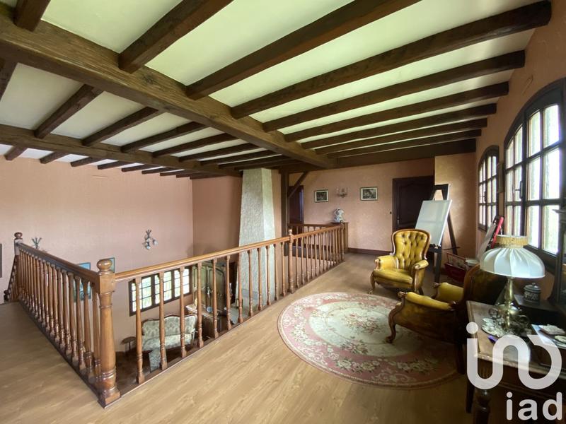 Maison - 230 m² - 7 pièces