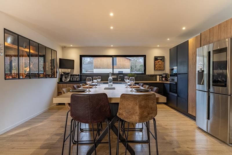 Maison - 210 m² - 6 pièces