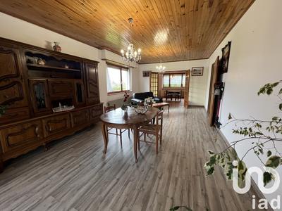 Maison - 157 m² - 7 pièces