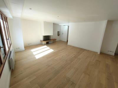 Appartement - 162 m² - 5 pièces