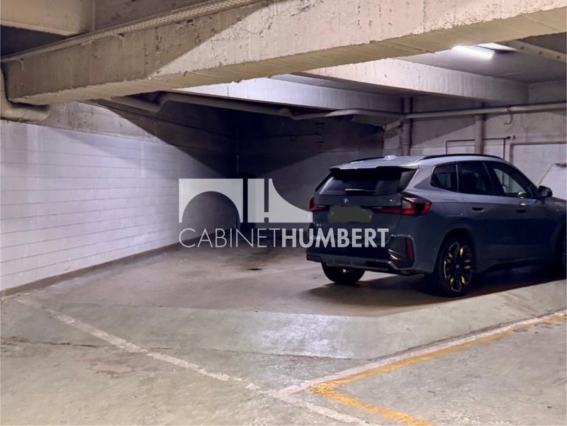 Parking / Garage - 53 m²