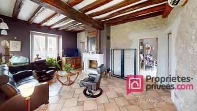 Maison - 210 m² - 7 pièces