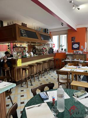 Fonds de commerce - Local commercial - 330 m²