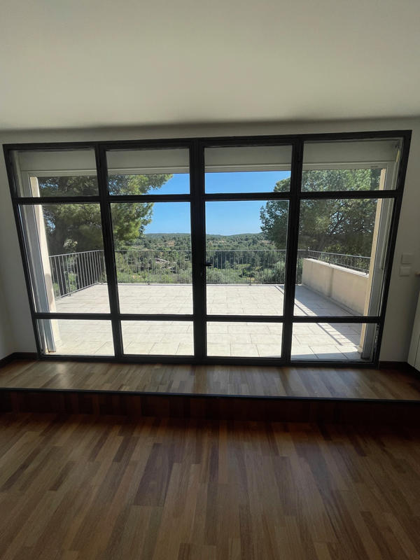 Maison - 200 m² - 9 pièces