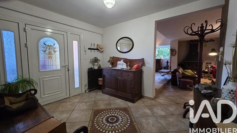 Maison - 180 m² - 8 pièces