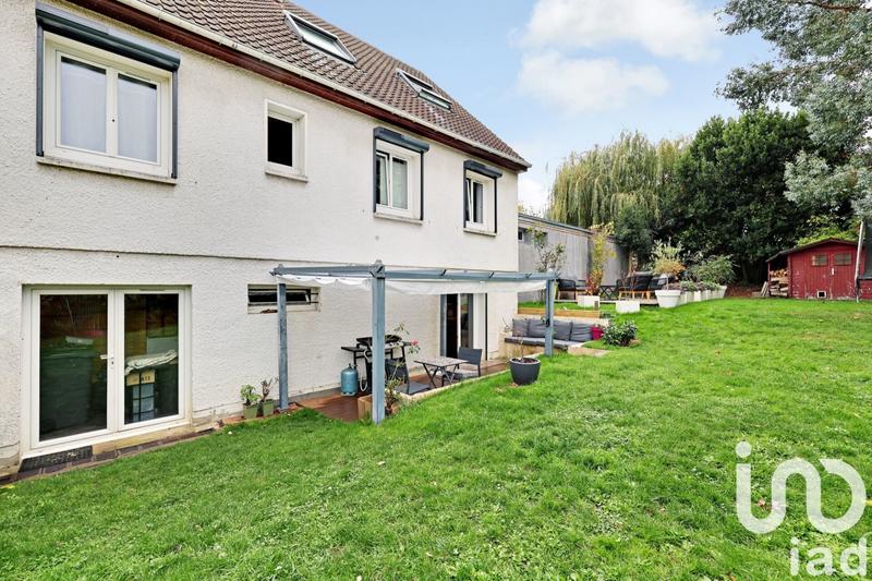 Maison - 187 m² - 8 pièces