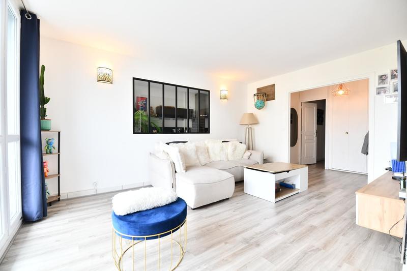 Appartement - 92 m² - 5 pièces