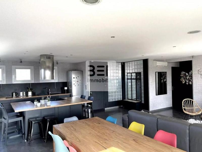 Villa - 144 m² - 5 pièces