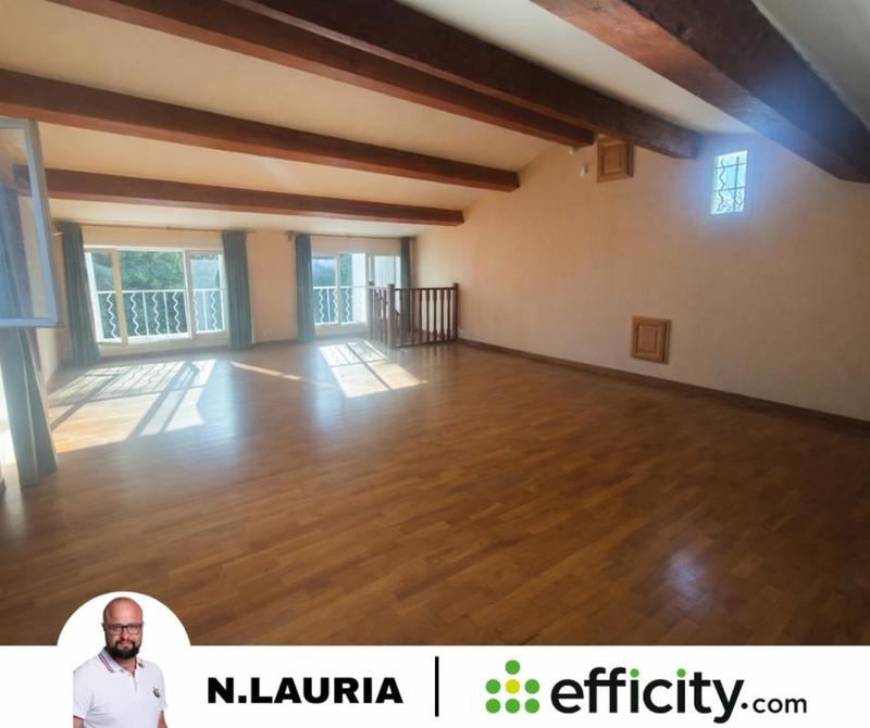 Maison - 167 m² - 6 pièces