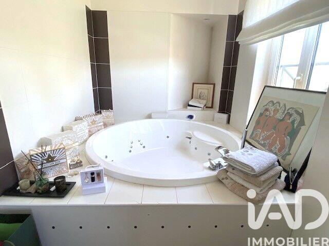 Appartement - 155 m² - 5 pièces