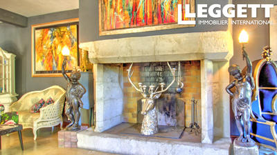 Maison - 470 m² - 10 pièces