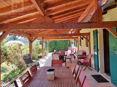 Maison - 188 m² - 8 pièces