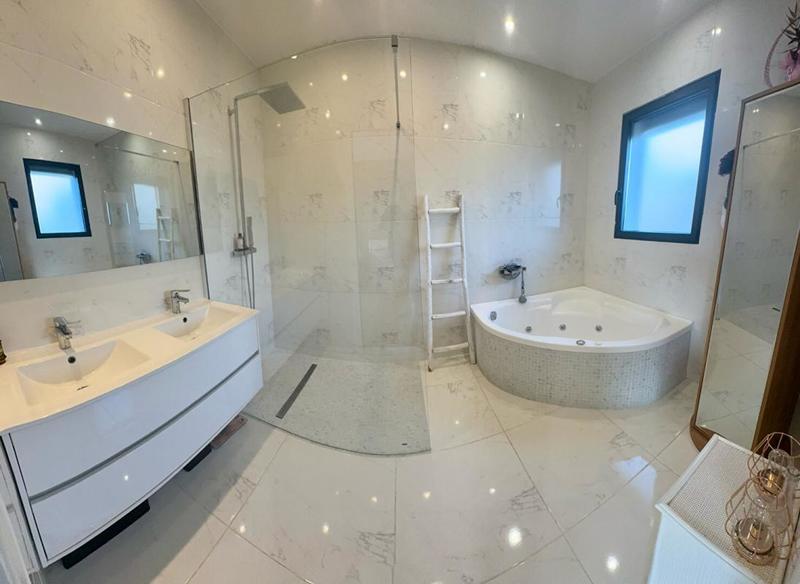 Maison - 154 m² - 4 pièces