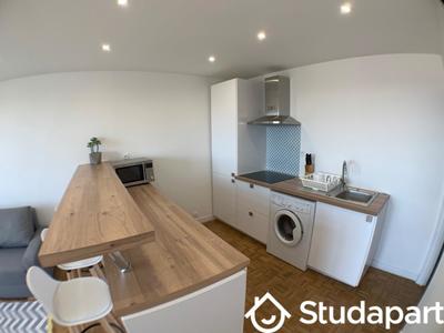 Chambre - 12 m² - 1 pièce