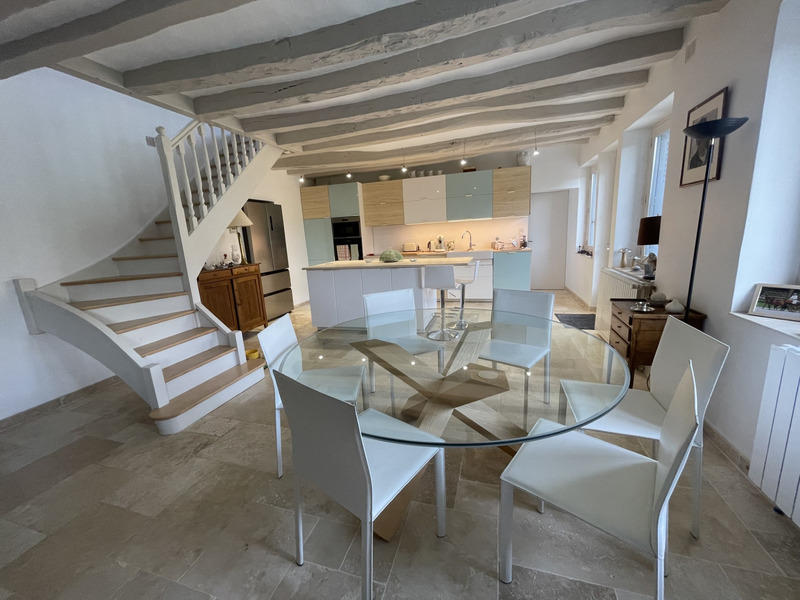 Maison - 150 m² - 8 pièces