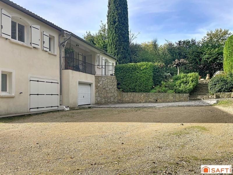 Maison - 167 m² - 7 pièces