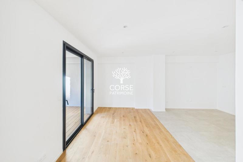 Appartement - 85 m² - 3 pièces